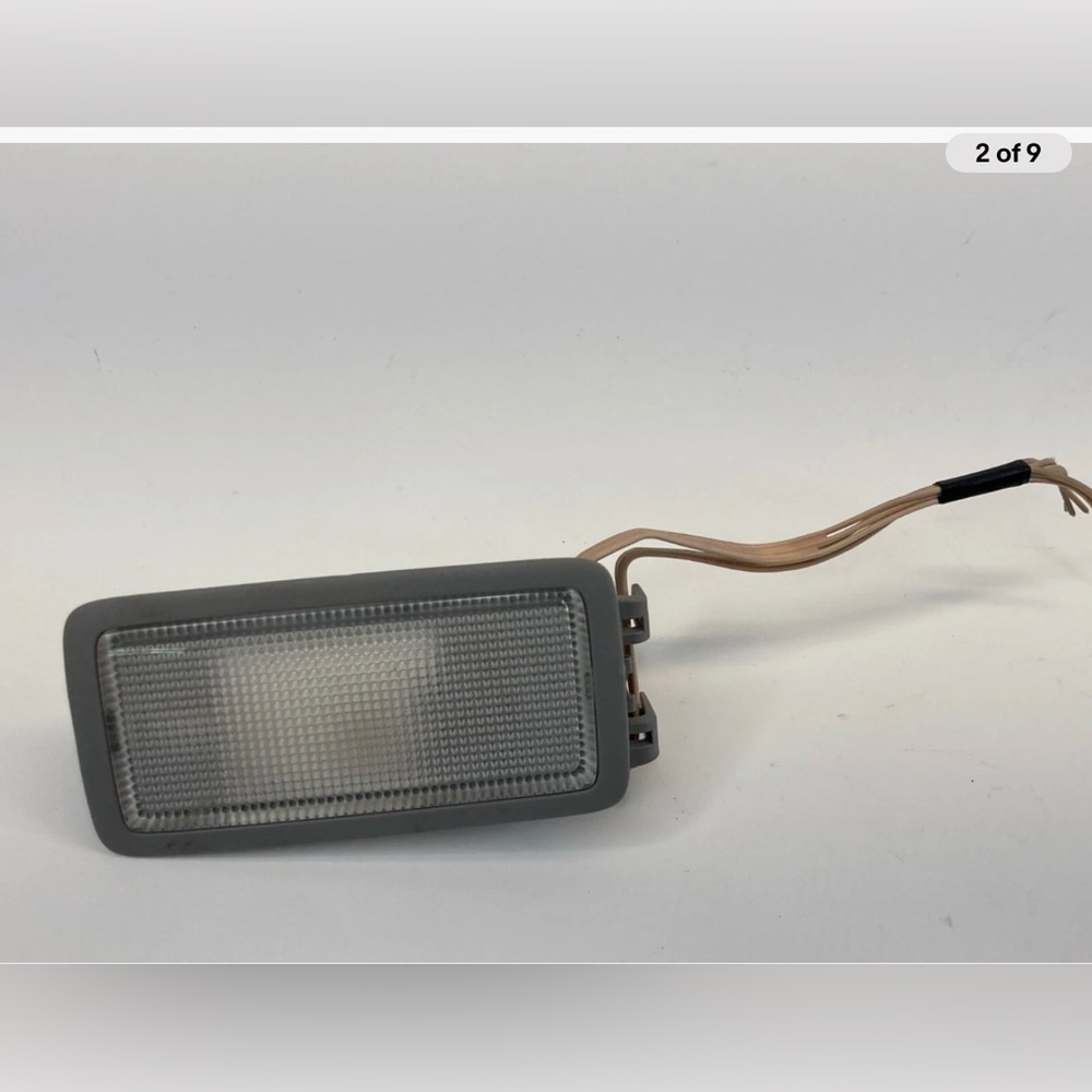 2007-2014 Toyota Camry Frong Left or Right Roof Vanity Lamp Assembly OEM